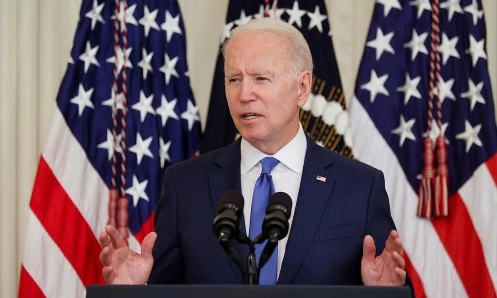 Μπάιντεν: Υπέγραψε το διάταγμα για την άμβλωση–Προτρέπει τις γυναίκες να ψηφίσουν τους Δημοκρατικούς για να ανατραπεί η απαγόρευση